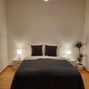 https://apartment-in-prague-182-00.praguehotelsweb.com
