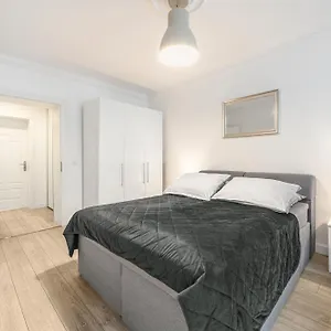 Appartement The Lachmann Vh, 2br One Living Up To 7 People, Berlijn